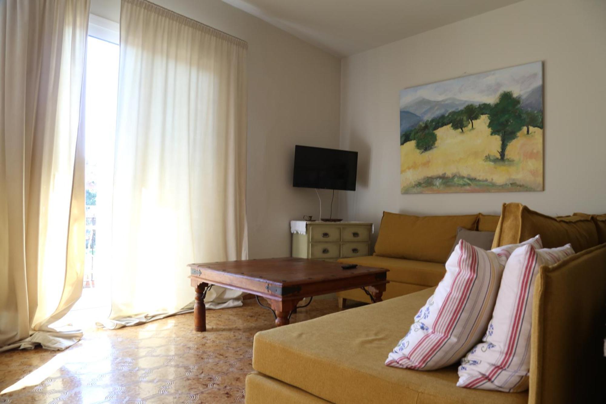 Zacharoulas Katikies Amarynthos Bagian luar foto