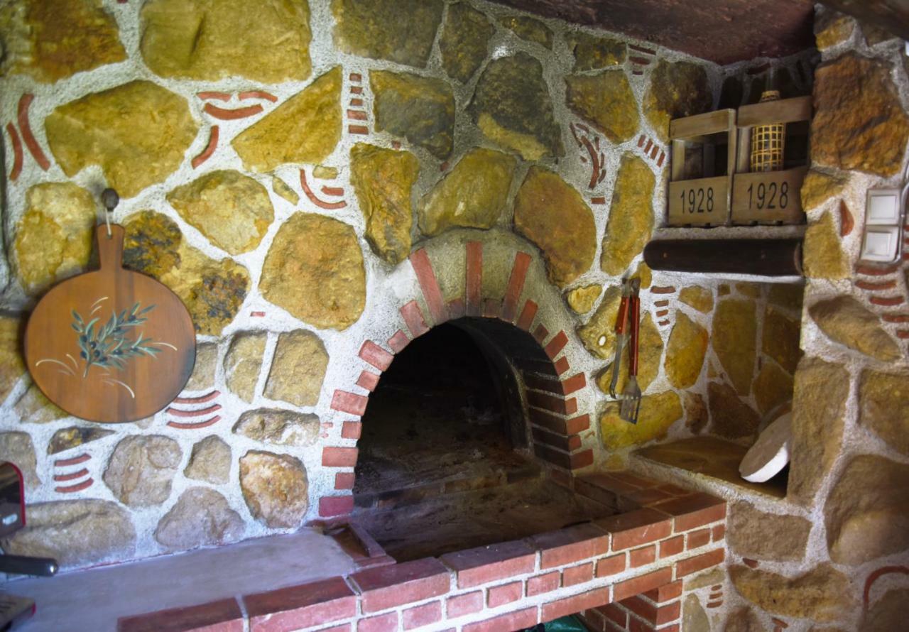 Zacharoulas Katikies Amarynthos Bagian luar foto